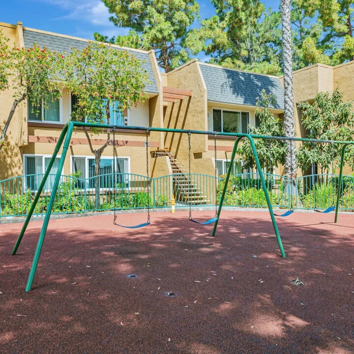 San Jose Gardens in San Jose, CA - Building Photo