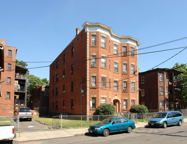 58-60 putnam St in Hartford, CT - Foto de edificio - Building Photo