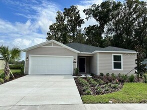 1417 NW 48th Terrace in Ocala, FL - Building Photo - Building Photo