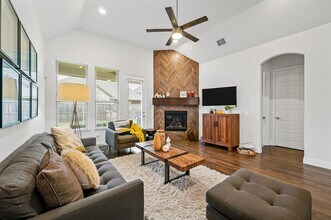 2606 San Jacinto Dr in Euless, TX - Building Photo - Building Photo