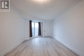 190-190 Manitoba St in Toronto, ON - Building Photo - Building Photo