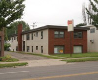 1396 White Bear Ave N in St. Paul, MN - Foto de edificio - Building Photo