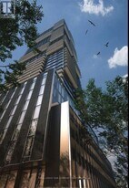 55 Charles St E in Toronto, ON - Building Photo