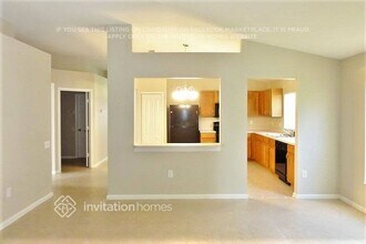 2210 Shelbourne Ct in Wesley Chapel, FL - Foto de edificio - Building Photo