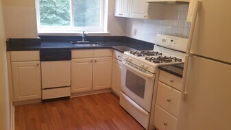 2018 Commonwealth Ave, Unit 1 in Boston, MA - Building Photo