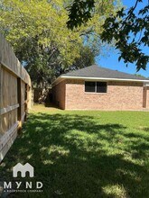 1911 Bogatto St in La Marque, TX - Building Photo - Building Photo