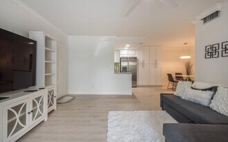 1174 NW 13th St in Boca Raton, FL - Building Photo