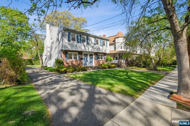 property at 222-224-224 Woodside Ave