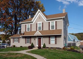 1895 E Lincoln Hwy Apartments