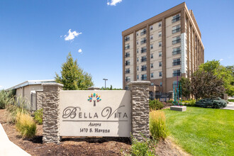 Bella Vita Senior Living in Aurora, CO - Foto de edificio - Building Photo