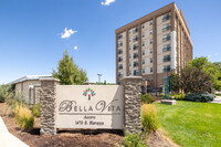 Bella Vita Senior Living in Aurora, CO - Building Photo - Building Photo