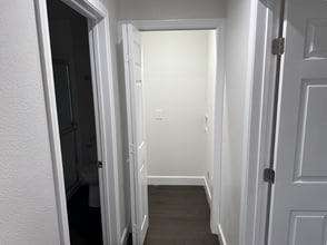 900 Stern Ln in Oxnard, CA - Foto de edificio - Building Photo