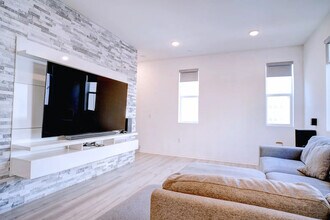 5503 Sandcliff Ln in San Diego, CA - Building Photo - Building Photo