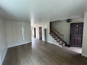 6735 Filbro Dr in Gilroy, CA - Building Photo - Building Photo