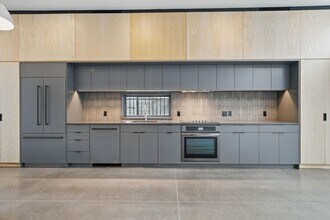 11 Beacon Ave in Jersey City, NJ - Building Photo - Building Photo