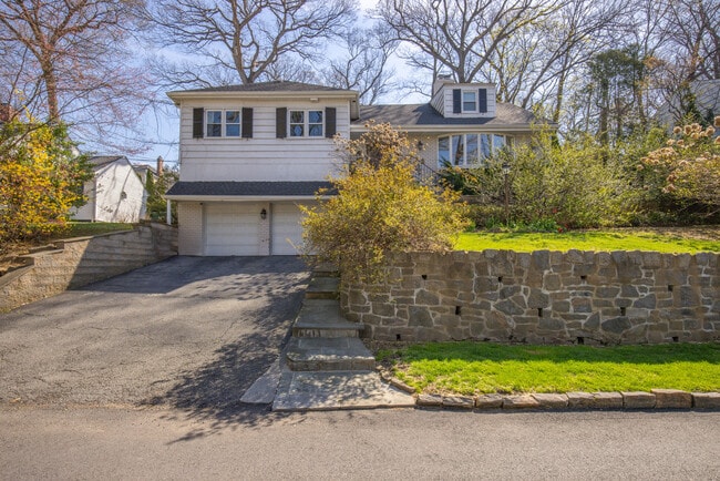 property at 51 Dellwood Cir