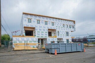 4507 17 Av SW in Calgary, AB - Building Photo - Building Photo