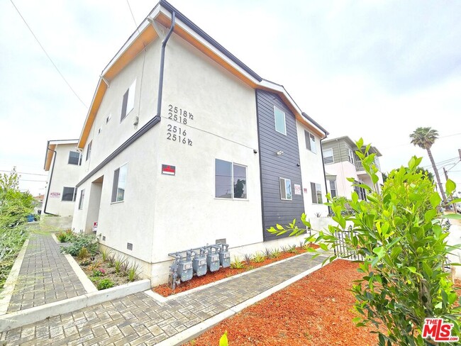 property at 2516 Malabar St