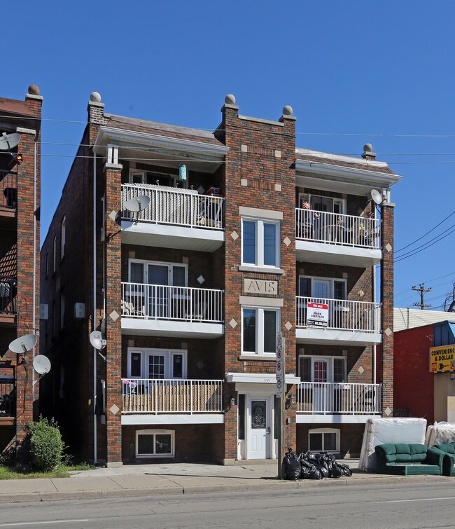 959 Main St E in Hamilton, ON - Building Photo - Building Photo