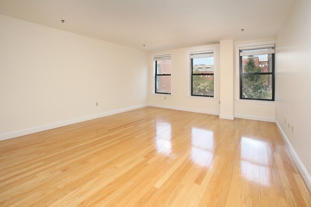 1723 Washington St in Boston, MA - Building Photo