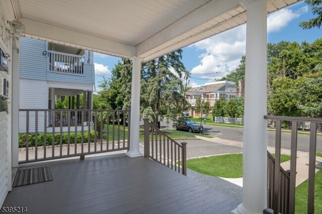 54 Franklin Pl in Summit, NJ - Building Photo - Building Photo