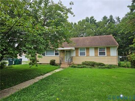 5405 Annette Dr in Sandston, VA - Building Photo