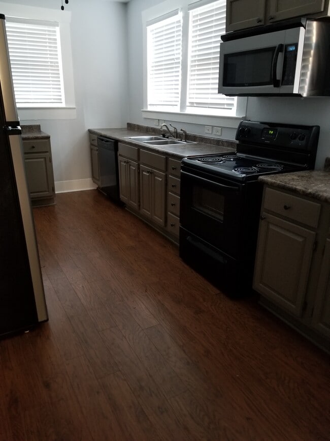 property at 500 E 4th St