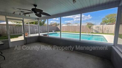 2014 Woodbriar Loop N in Lakeland, FL - Building Photo - Building Photo