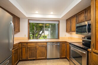 4326 Lone Oak Rd SE in Salem, OR - Foto de edificio - Building Photo