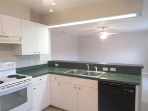 1088 Nomad Rd in Punta Gorda, FL - Building Photo - Building Photo