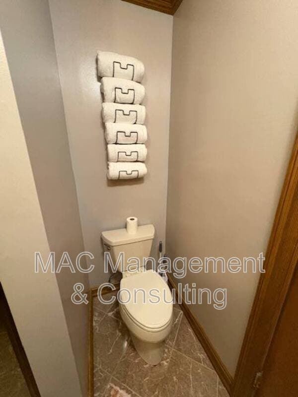 335 N Peachtree Ave in Cookeville, TN - Building Photo - Building Photo