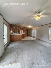 1020 Katherine St in Vermillion, SD - Building Photo - Building Photo