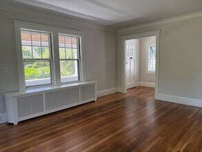 11 Durant Rd in Wellesley, MA - Building Photo - Building Photo
