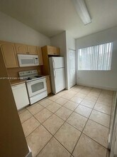 631 NW 79th Terrace in Pembroke Pines, FL - Building Photo - Building Photo