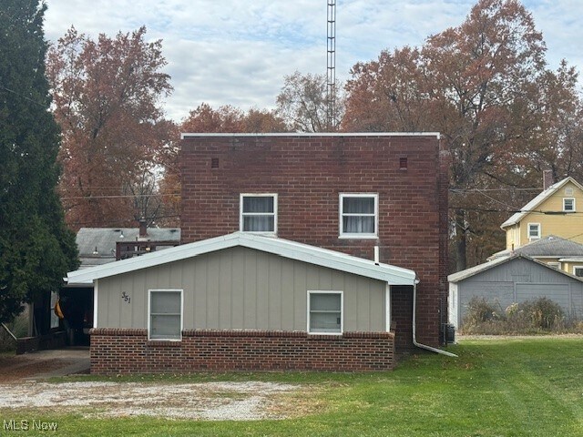 351 Fair Ave in Salem, OH - Building Photo