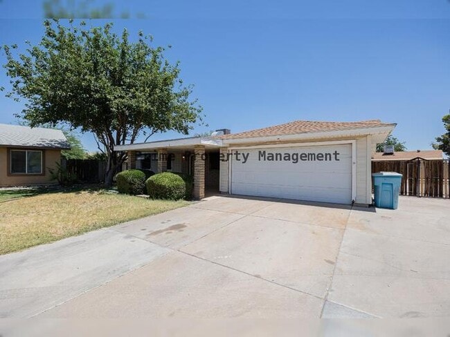 property at 8616 W Whitton Ave