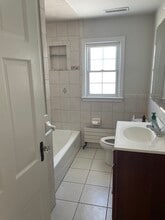 69 S Pine Creek Rd, Unit 69 S Pine Creek Rd in Fairfield, CT - Building Photo - Building Photo