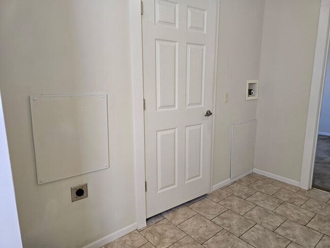 2079 Pine Hill Rd in Kiln, MS - Building Photo - Building Photo