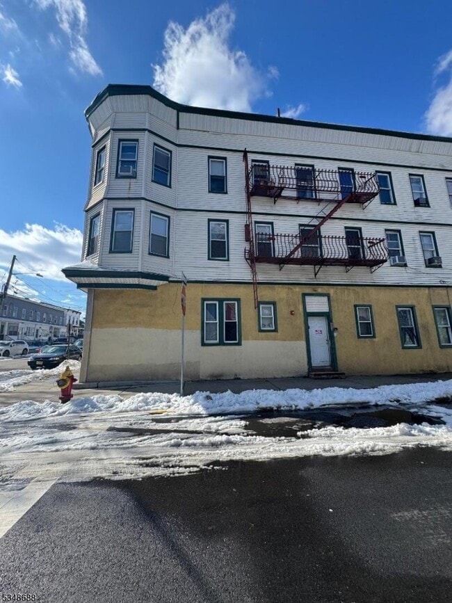 property at 106 Madison St