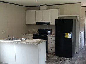 29157 Heckleman St in Brooksville, FL - Building Photo - Building Photo