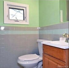 102 Applegate Dr in Central Islip, NY - Building Photo - Building Photo