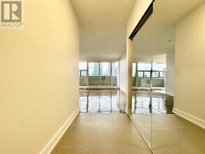 33 Isabella St in Toronto, ON - Building Photo - Building Photo