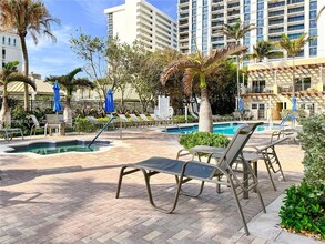 2011 N Ocean Blvd, Unit 401-N in Fort Lauderdale, FL - Building Photo - Building Photo