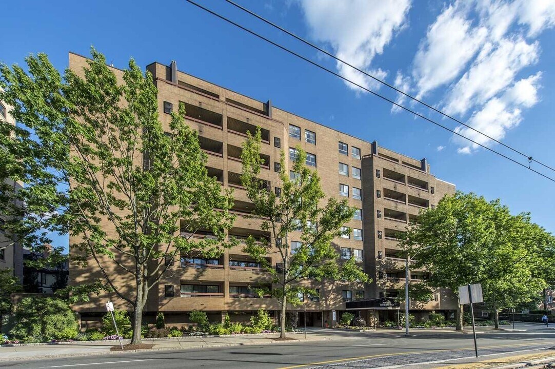 1081 Beacon St, Unit 4450 in Brookline, MA - Foto de edificio