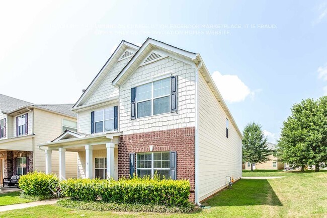 170 Stillwood Dr in Newnan, GA - Building Photo - Building Photo