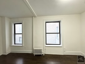 1427 York Ave in New York, NY - Building Photo