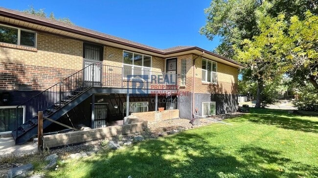 property at 3301 W Cedar Ave