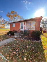 1799 Richmond Ave in Lincoln Park, MI - Foto de edificio - Building Photo