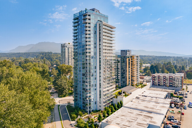 Hunter at Lynn Creek in North Vancouver, BC - Building Photo - Building Photo