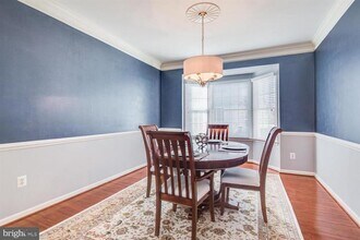 10857 Hunter Gate Way in Reston, VA - Building Photo - Building Photo